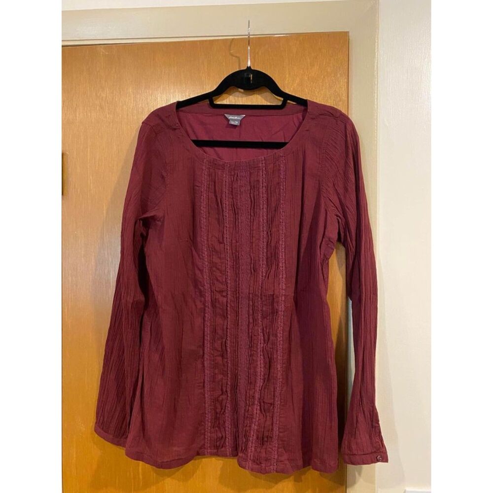 Womens Eddie Bauer long sleeve top